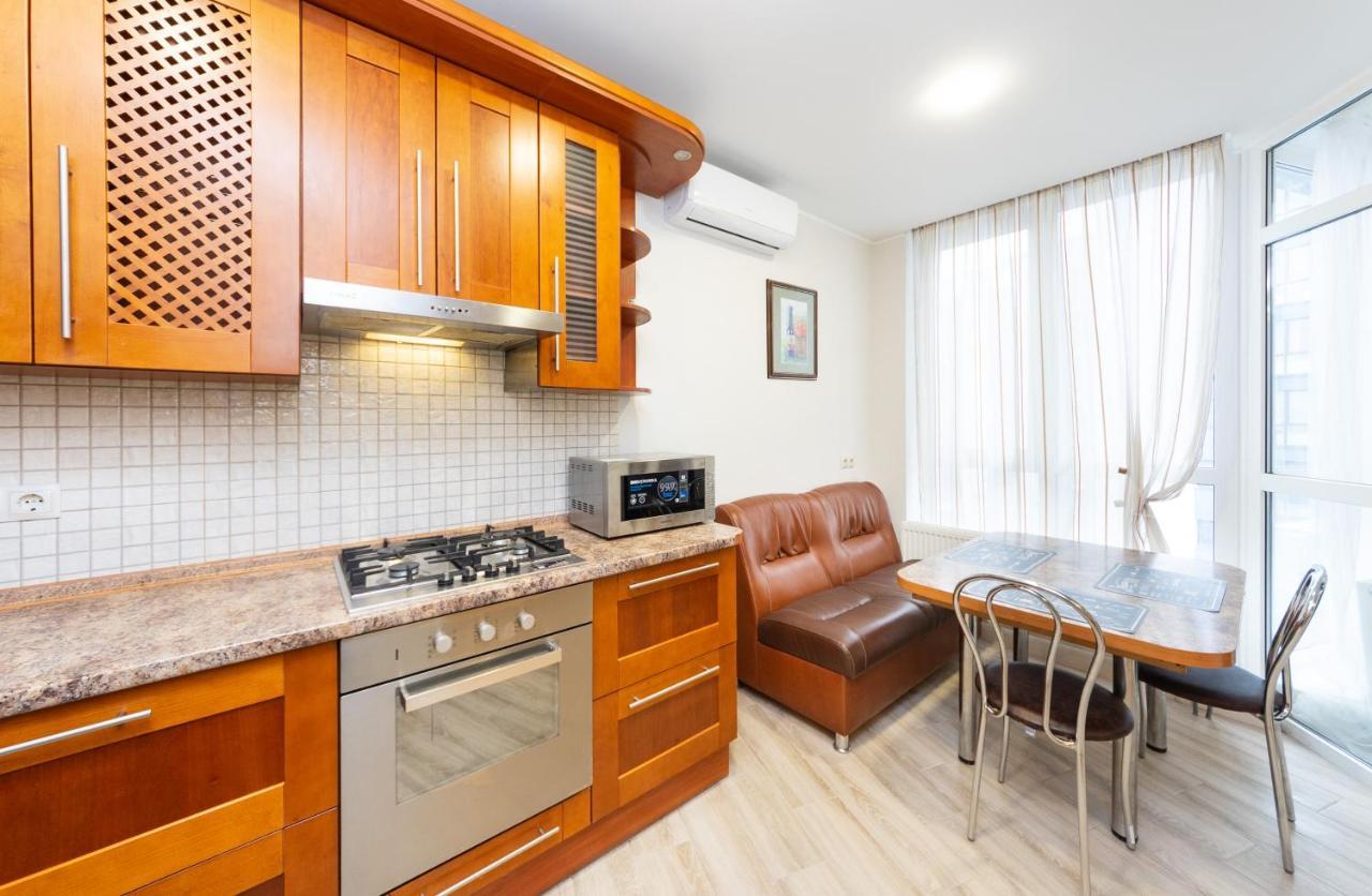 Апартаменты На Центральной Улице Kiev Extérieur photo
